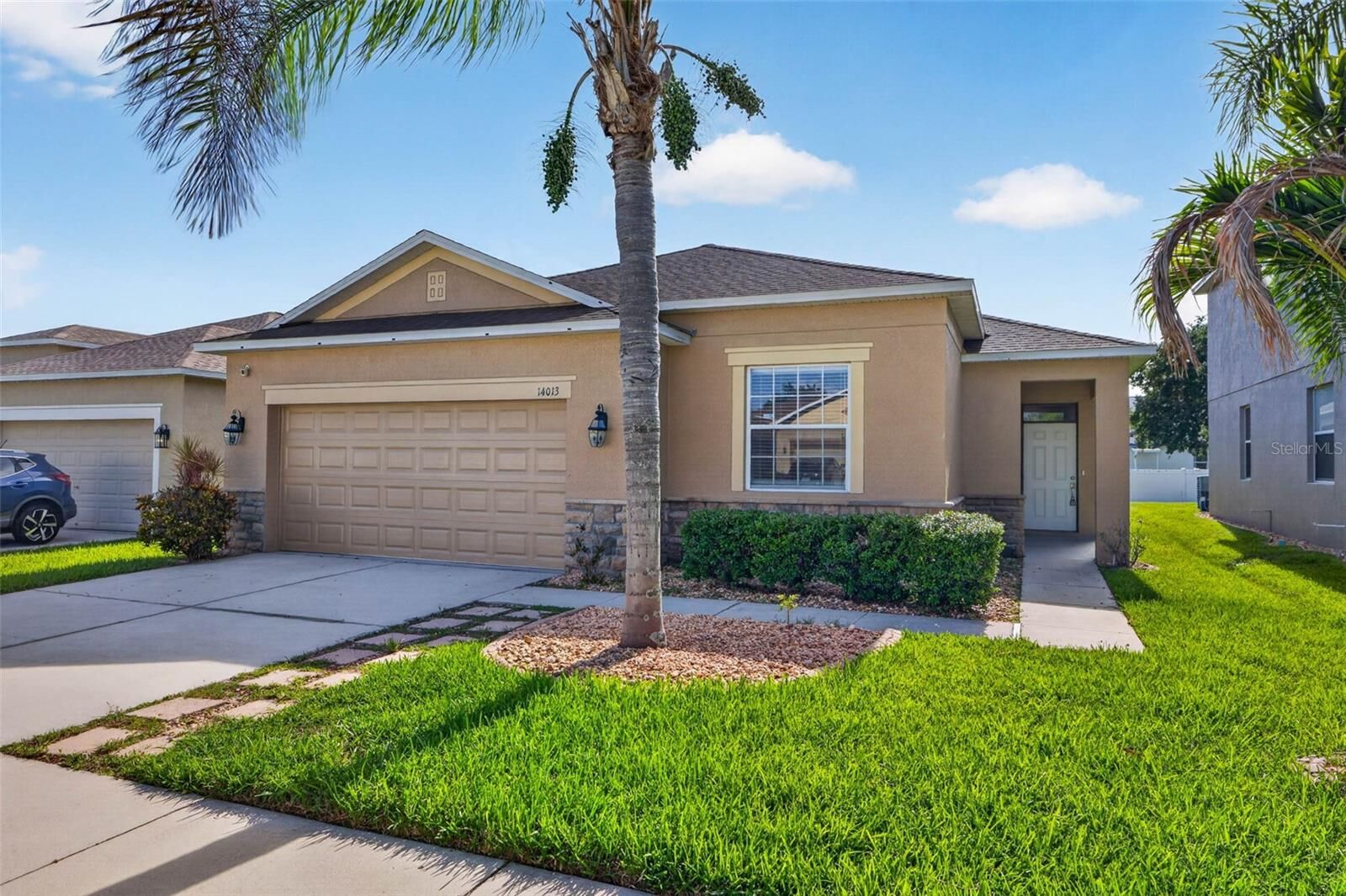 Property Photo:  14013 Hollow Leaf Place  FL 33579 