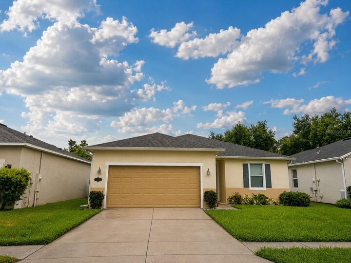 Property Photo:  2706 Sparta Drive  FL 32168 