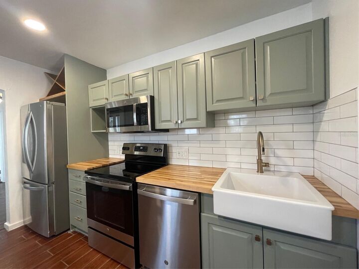Property Photo:  4221 Burlington Avenue N  FL 33713 