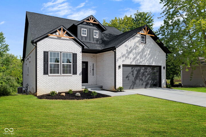 Property Photo:  1121 Brookside Court  IN 46123 