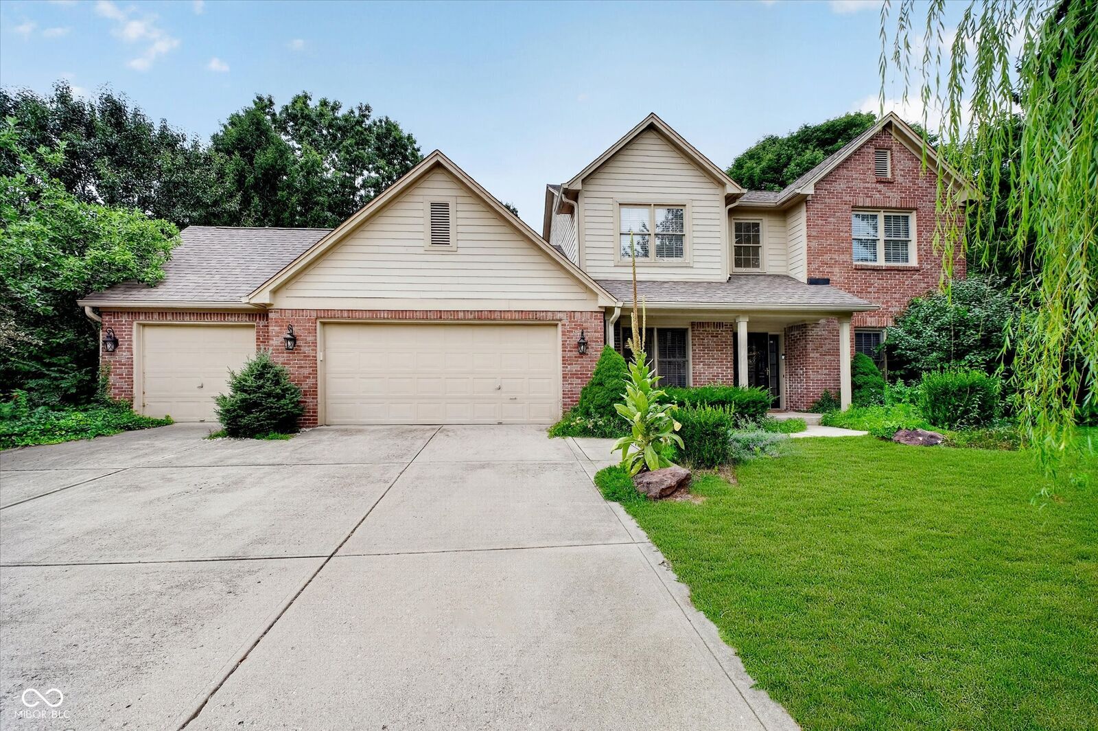 Property Photo:  10059 Kingston Court  IN 46037 