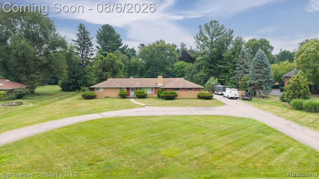 Property Photo: 1779 Orchard Lane MI 48301 4022