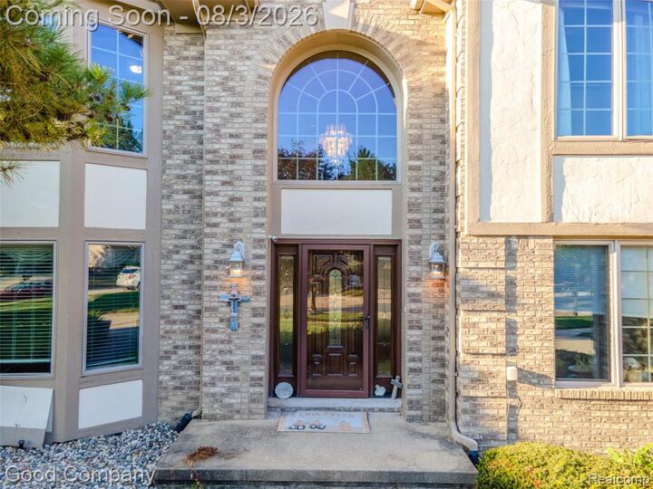 Property Photo: 14973 River View Court MI 48313 5772