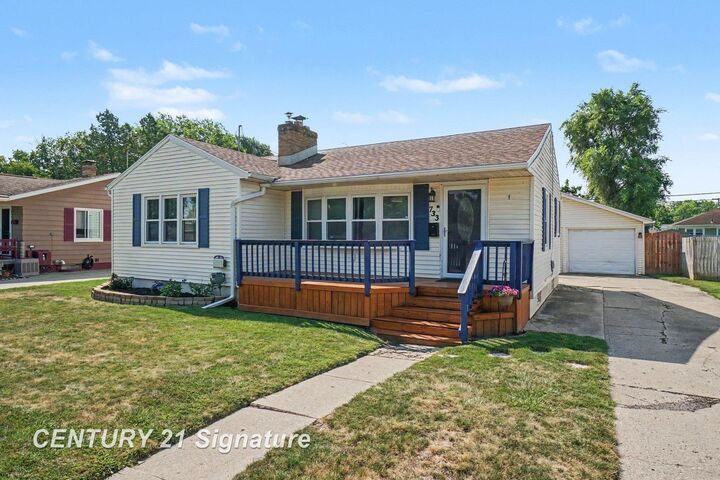 Property Photo: 733 Tulane Street MI 48604