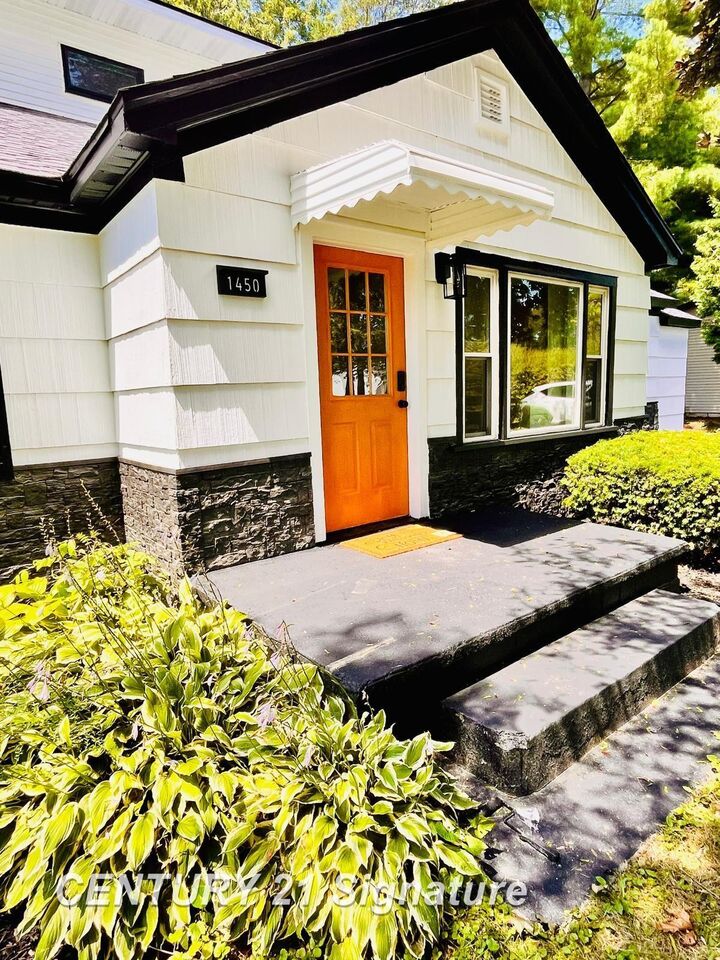 Property Photo: 1450 Timothy Street MI 48638