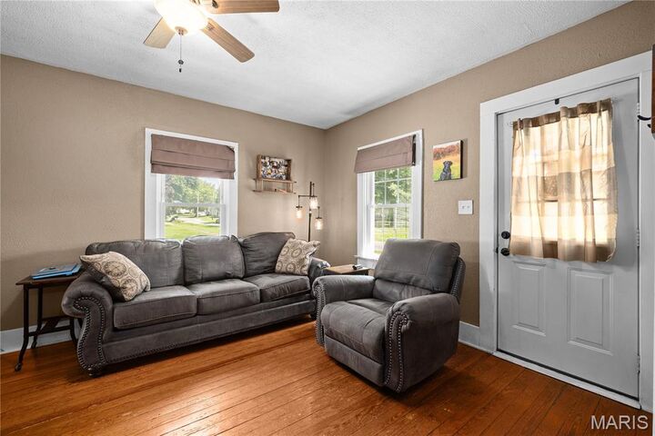 Property Photo:  601 W Hamilton Street  IL 62014 