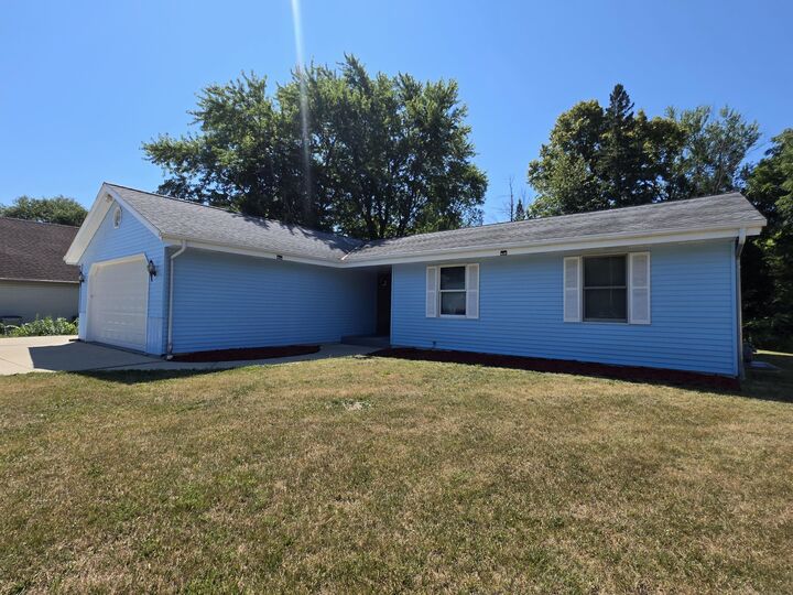 Property Photo:  10719 W Calumet Rd  WI 53224 