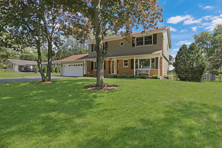 Property Photo:  15033 W Redwood Lane  IL 60048 