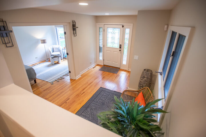 Property Photo: 110 N Myrtle Avenue IL 60126