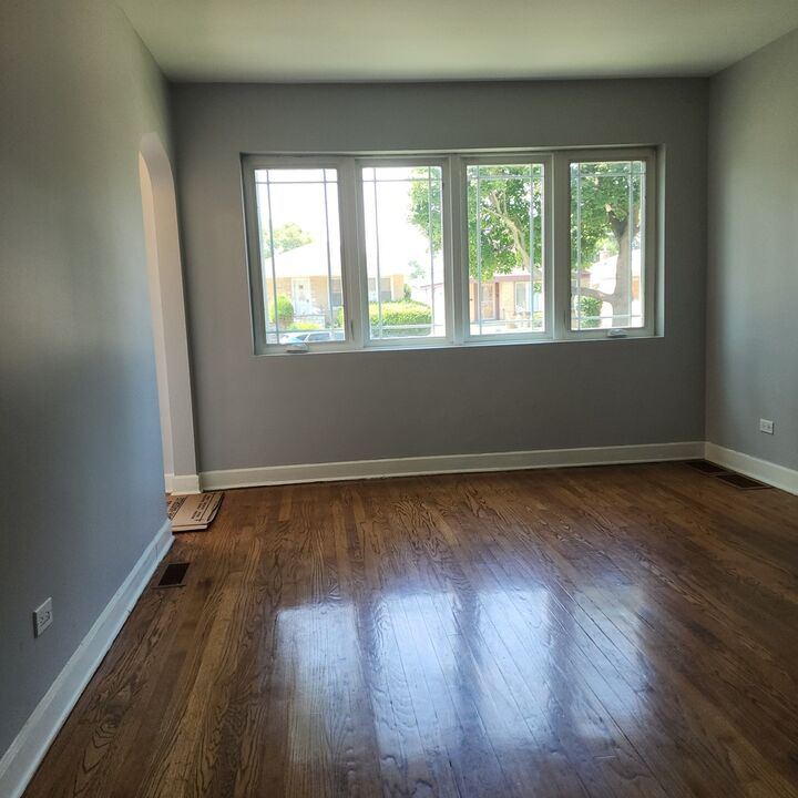 Property Photo: 5151 S Natchez Avenue IL 60638