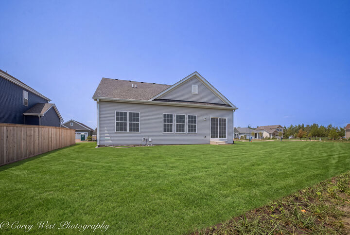 Property Photo:  330 N. Aspen Drive  IL 60112 
