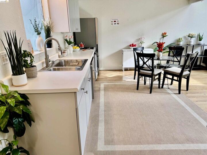 Property Photo:  1450 4th St #5  CA 94710 
