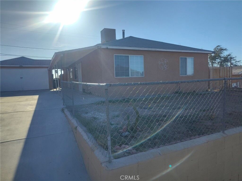 Property Photo:  322 Maxine Avenue 1  CA 92311 
