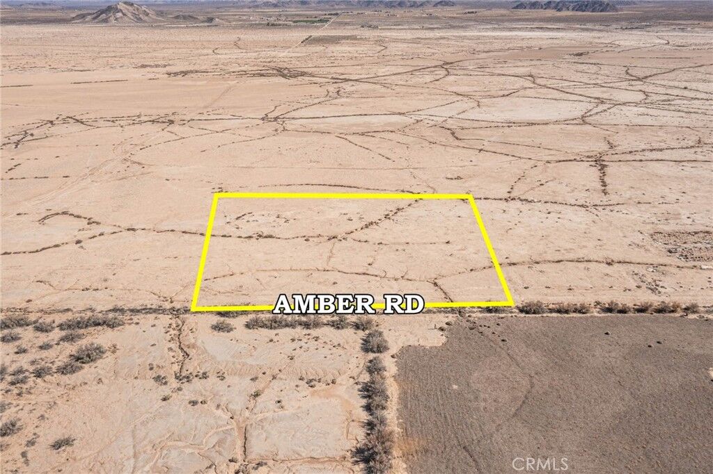Property Photo:  4520713 Amber Road  CA 92356 