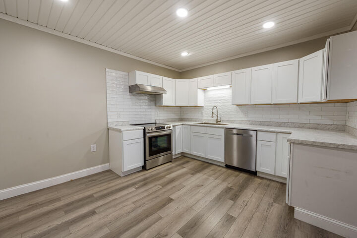 Property Photo:  13 Fruit Street  ME 04401 
