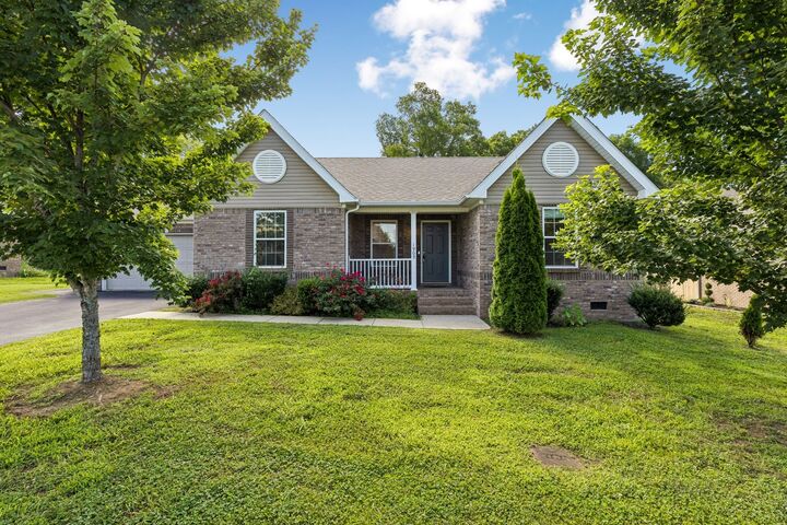 Property Photo: 1909 Susan Rd TN 38401