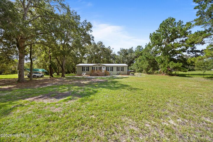 Property Photo:  152 SW Jim Ward Street  FL 32038 
