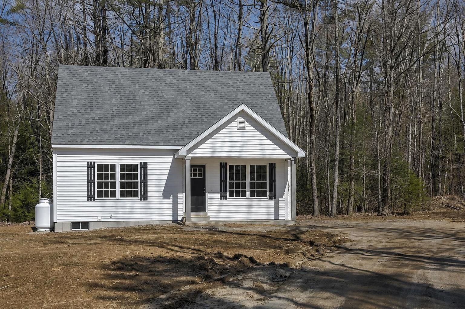 Property Photo:  10 Asheley Avenue  NH 03451 