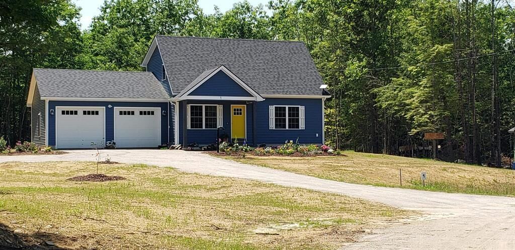Property Photo: 10 Asheley Avenue NH 03451