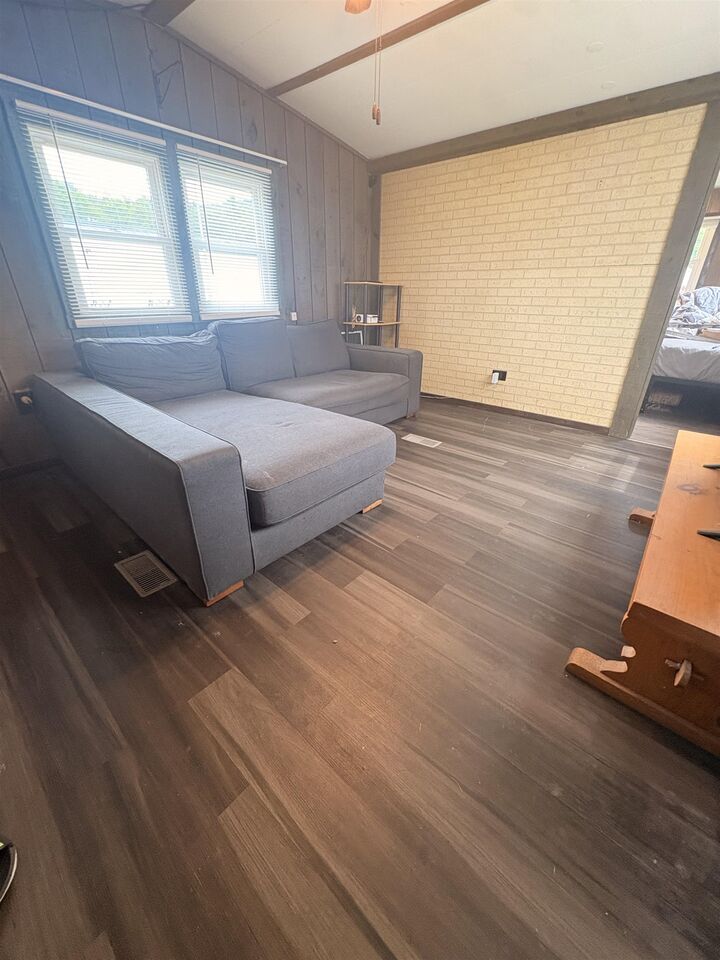 Property Photo: 6 Clarendon Street NH 03570