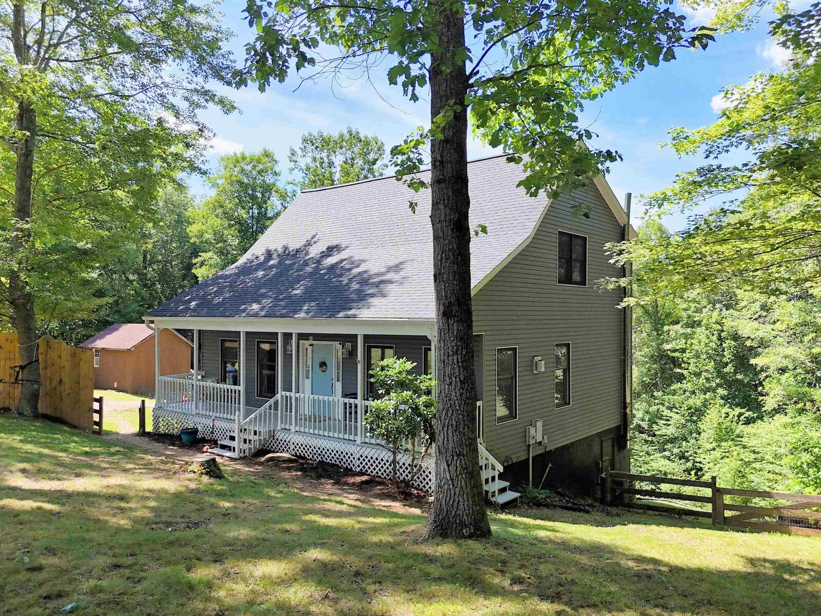 Property Photo:  5885 Chestnut Ridge Road  VA 24149 