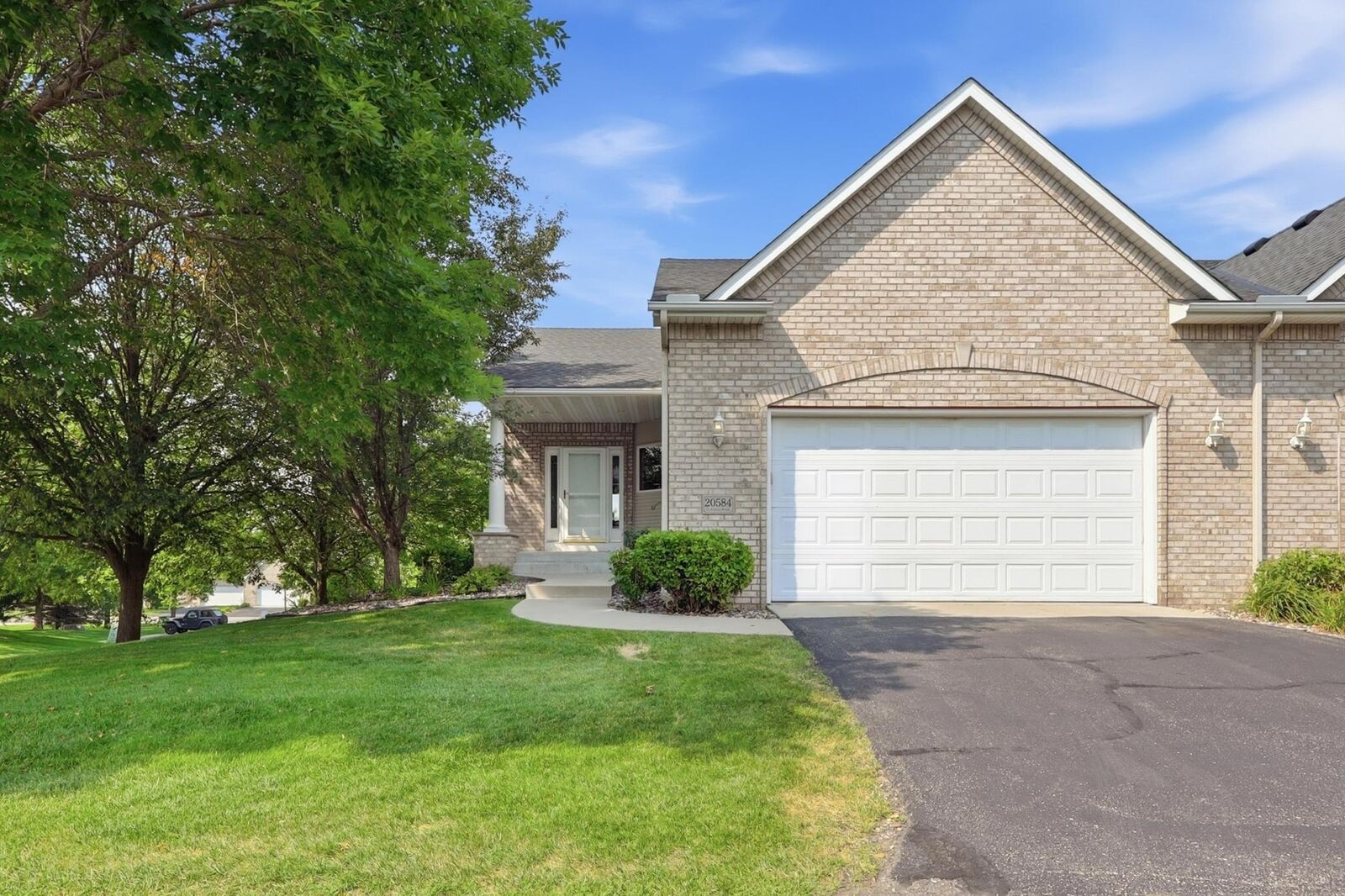 Property Photo: 20584 Kearney Path MN 55044
