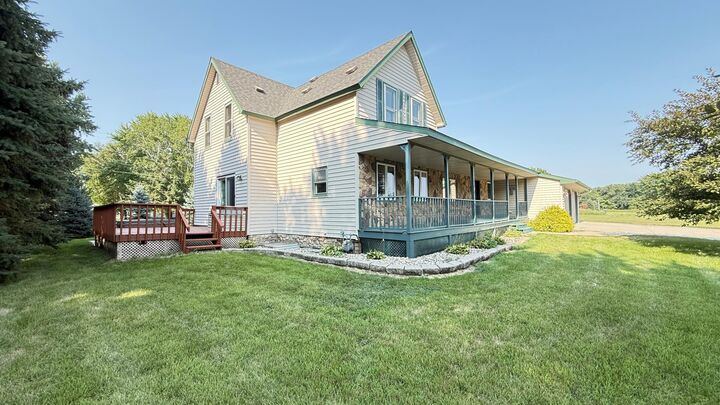 Property Photo: 237 E Dahlstrom Avenue MN 56208