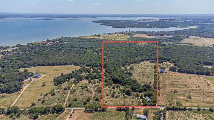 Photo de la propriété:  10108 SE County Road 2140  TX 75109 
