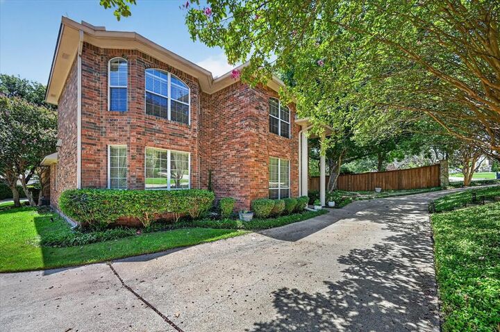 Property Photo: 106 Sceptre Drive TX 75032
