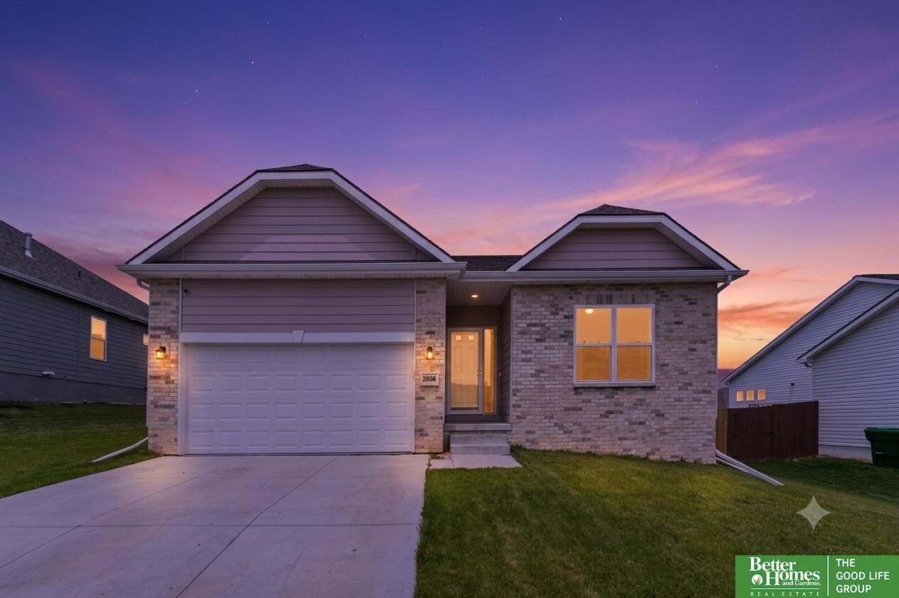Property Photo: 9806 Osprey Lane NE 68046