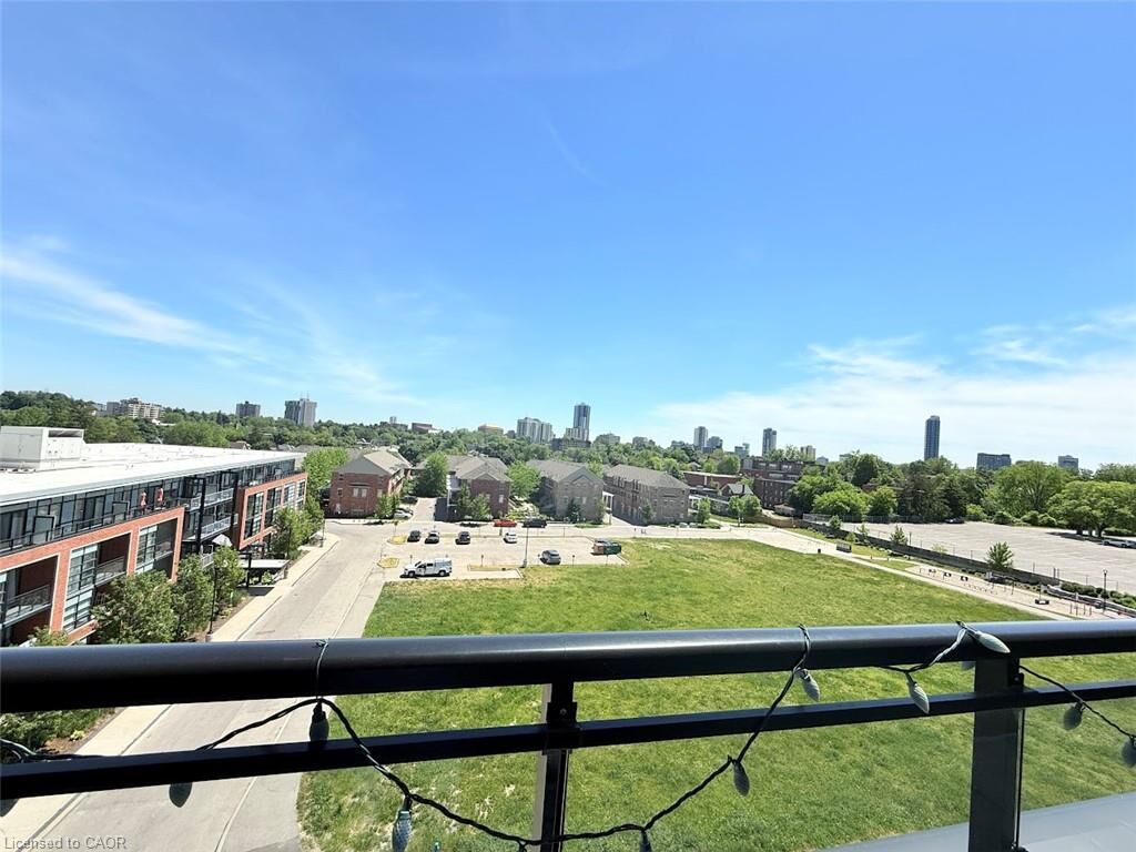 Property Photo:  15 Prince Albert Boulevard 602  ON N2H 0C2 