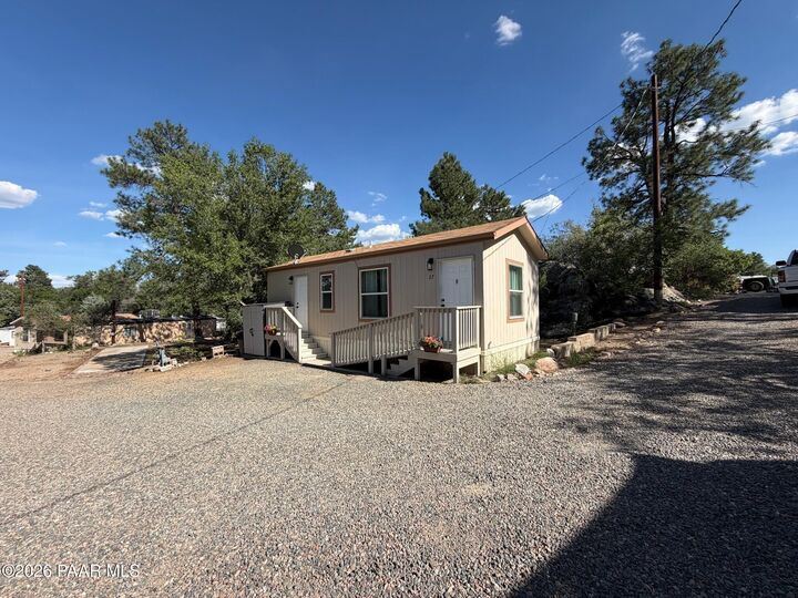 Property Photo:  615 West Street 27  AZ 86305 