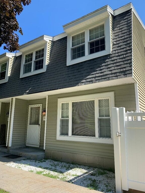 Property Photo:  906 Edgebrook Drive 906  MA 01505 