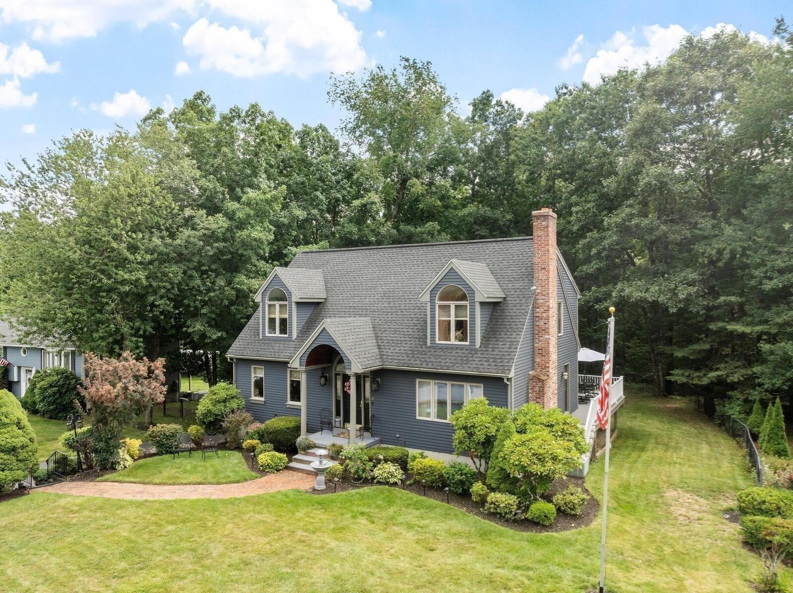 Property Photo: 17 Sycamore Drive MA 01543