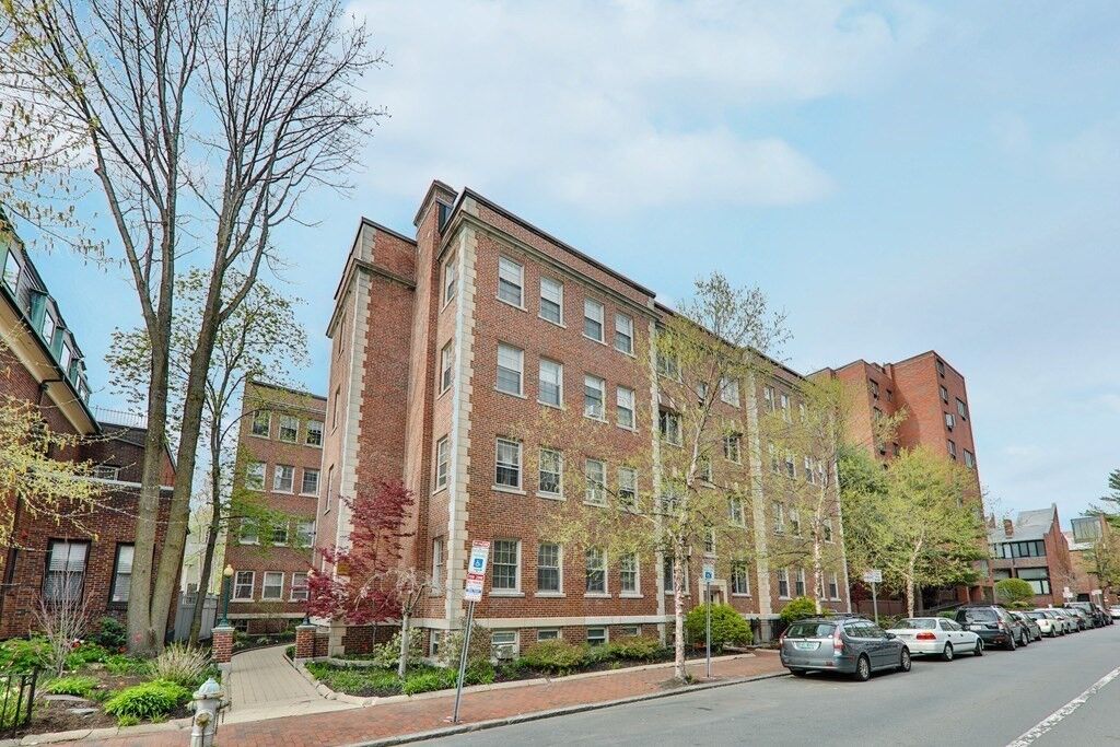 Property Photo:  21 Chauncy St 32  MA 02138 