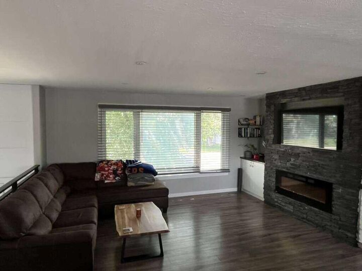 Property Photo:  10 Chow Avenue SE  AB T1B 2T1 