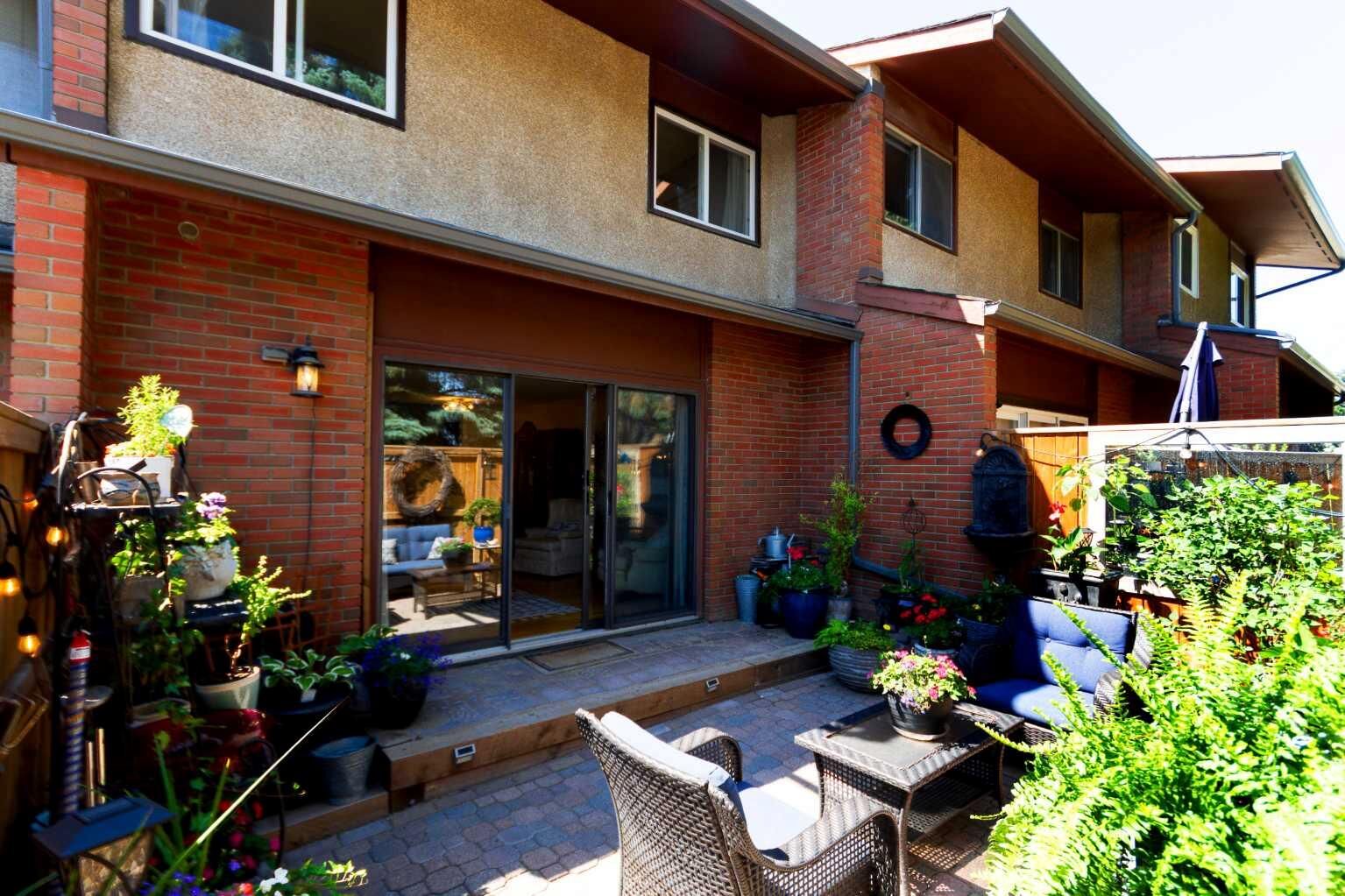 Property Photo: 1305 Glenmore Trail SW 103 AB T2V 4Y8