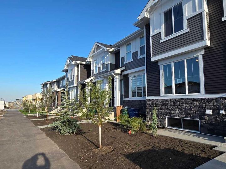 Property Photo: 195 Lanark Gate SE AB T4A 3R7