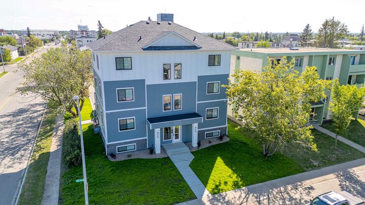 Property Photo:  10101 105 Avenue 301  AB T8V 1H3 