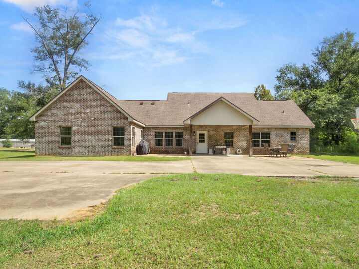 Property Photo:  1256 Alexandria  LA 71446 