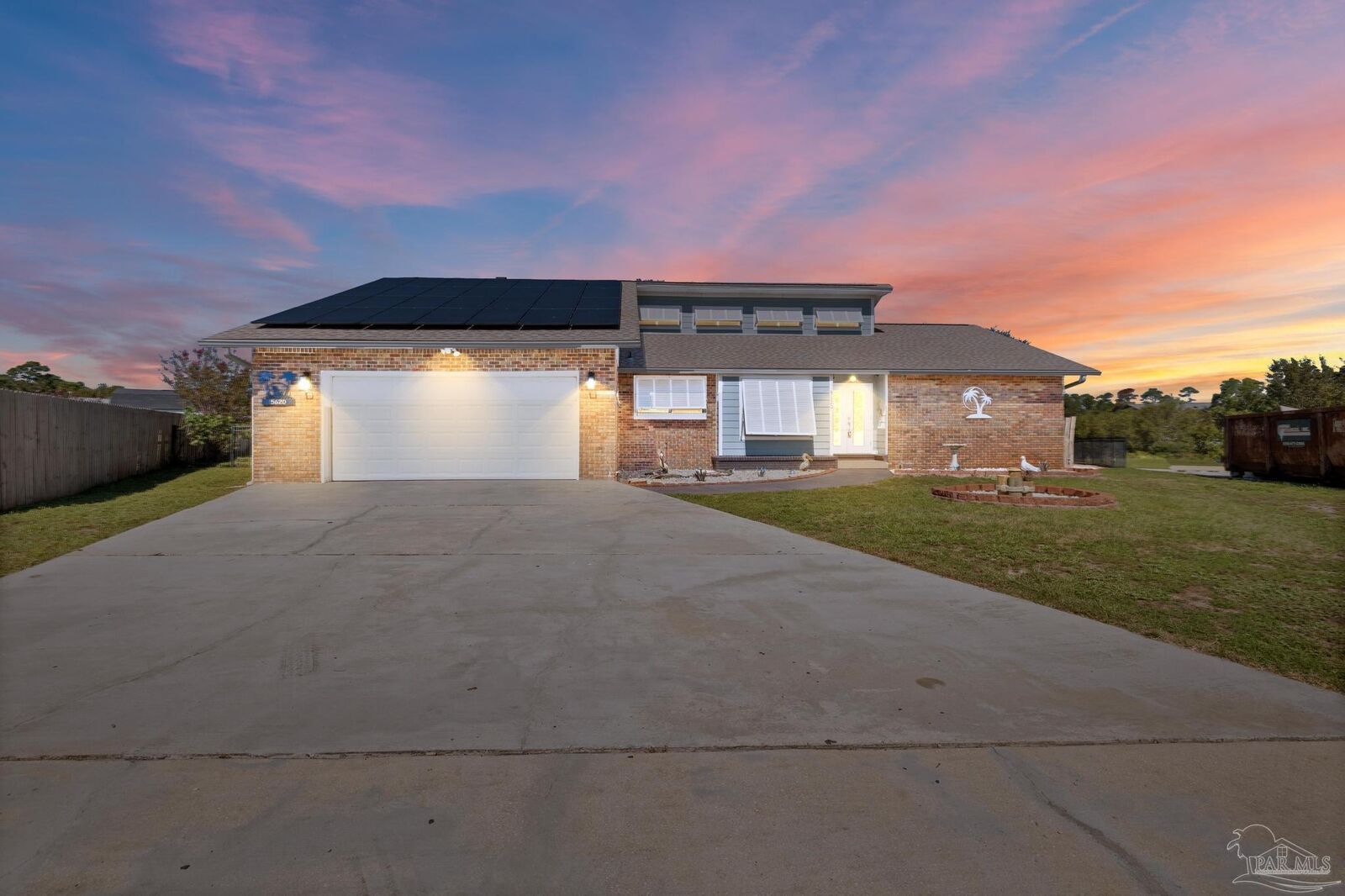 Property Photo: 5620 Ponte Verde Rd FL 32507