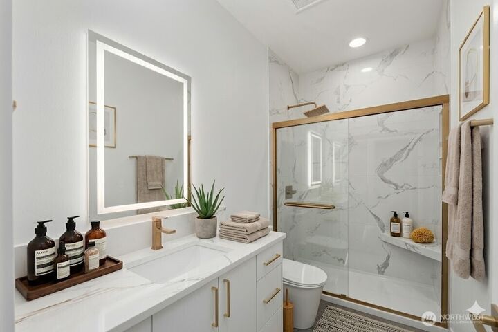 Property Photo: 7623 NE 198th Court WA 98028