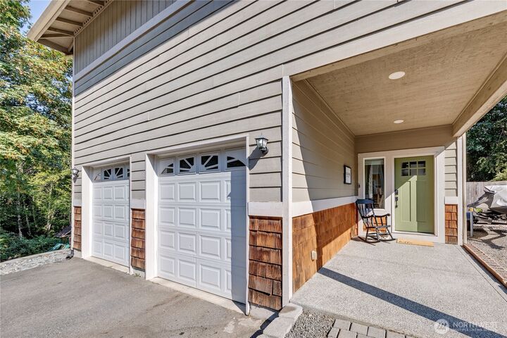 Property Photo: 6110 Lakemont Lane WA 98312