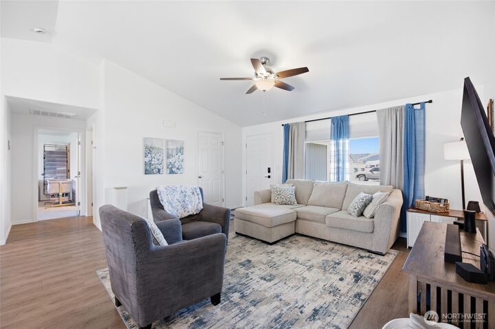 Property Photo: 1305 W Polo Ridge Drive WA 98837