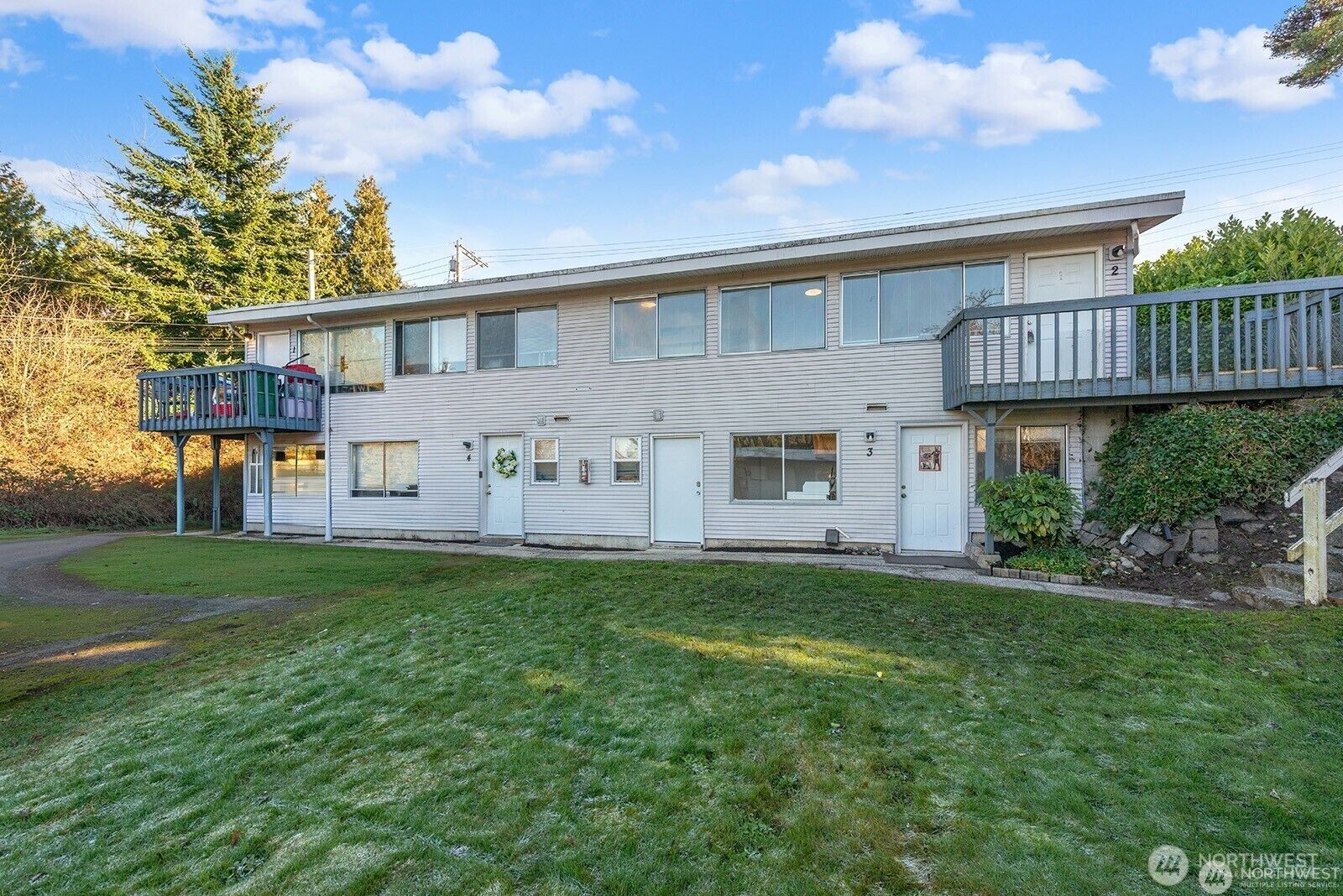 Property Photo:  15328  40th Avenue W  WA 98087 