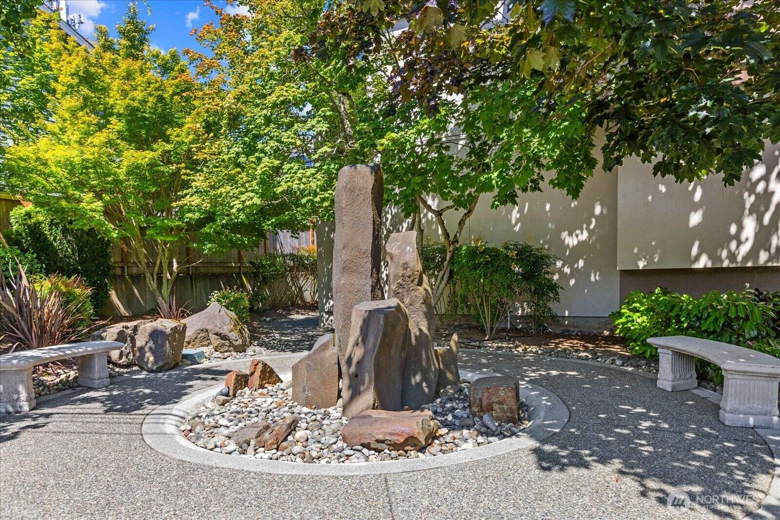 Property Photo: 8503 Bowdoin Way 204 WA 98026
