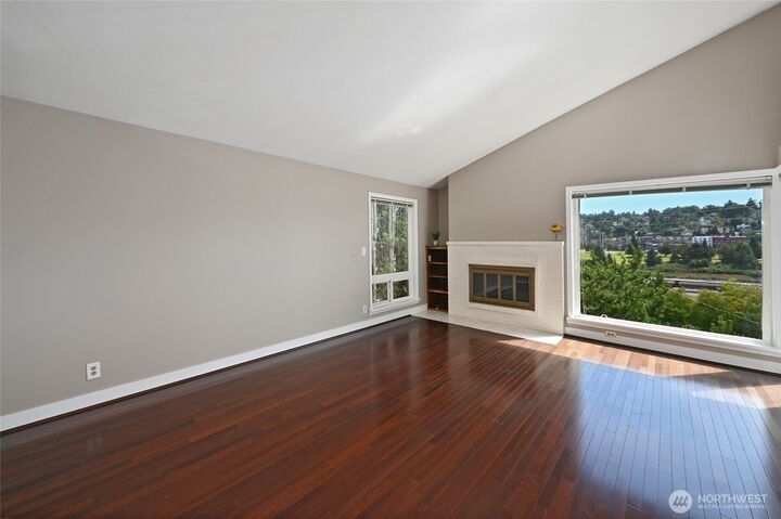 Property Photo: 2636 22nd Avenue W 303 WA 98199