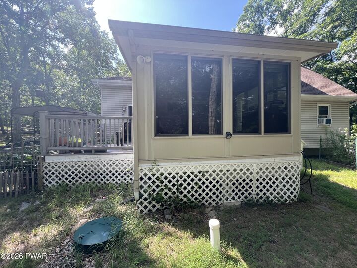 Property Photo:  125 Mourning Dove Court  PA 18324 