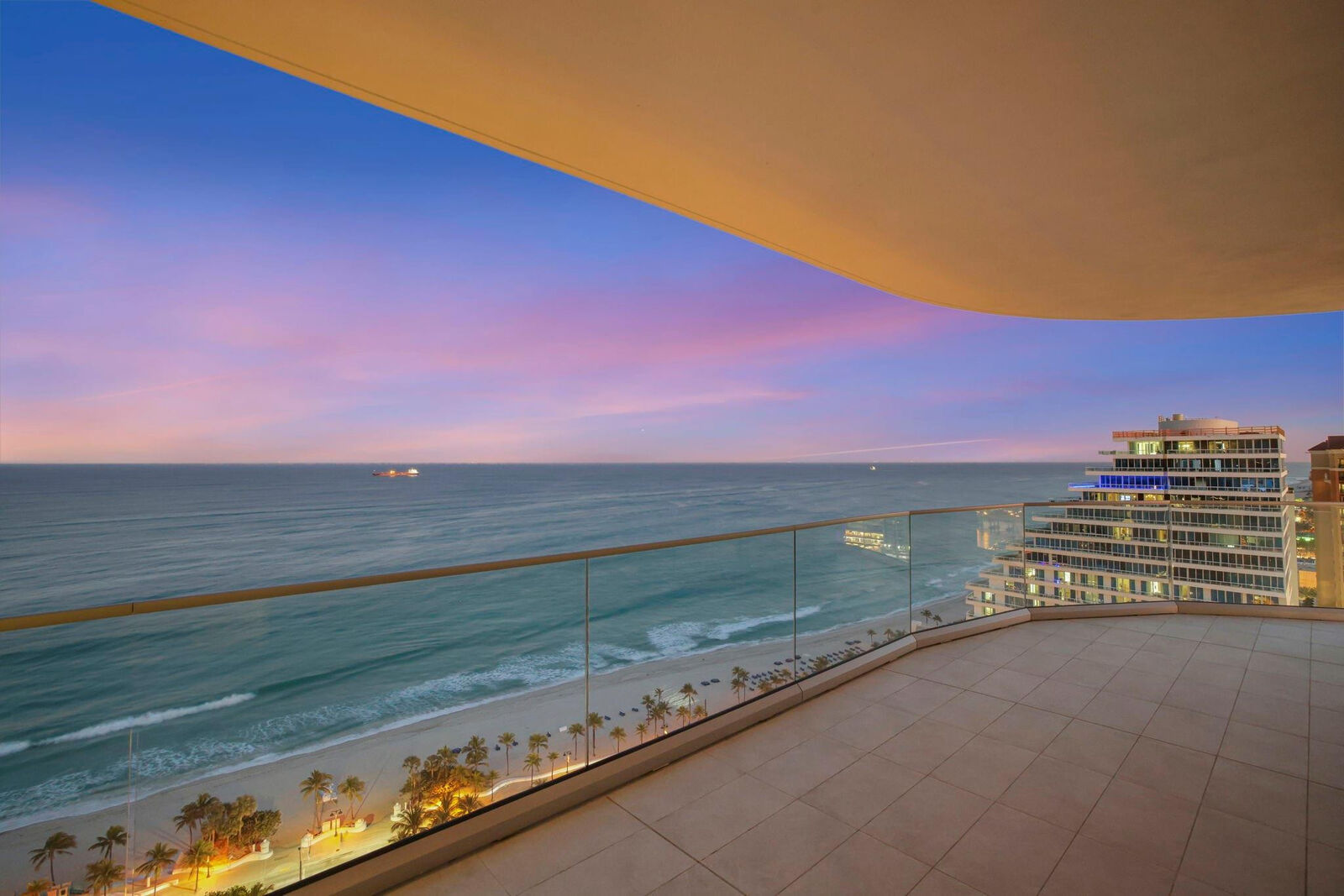 Property Photo: 153 N Seabreeze Boulevard 2202-S FL 33304