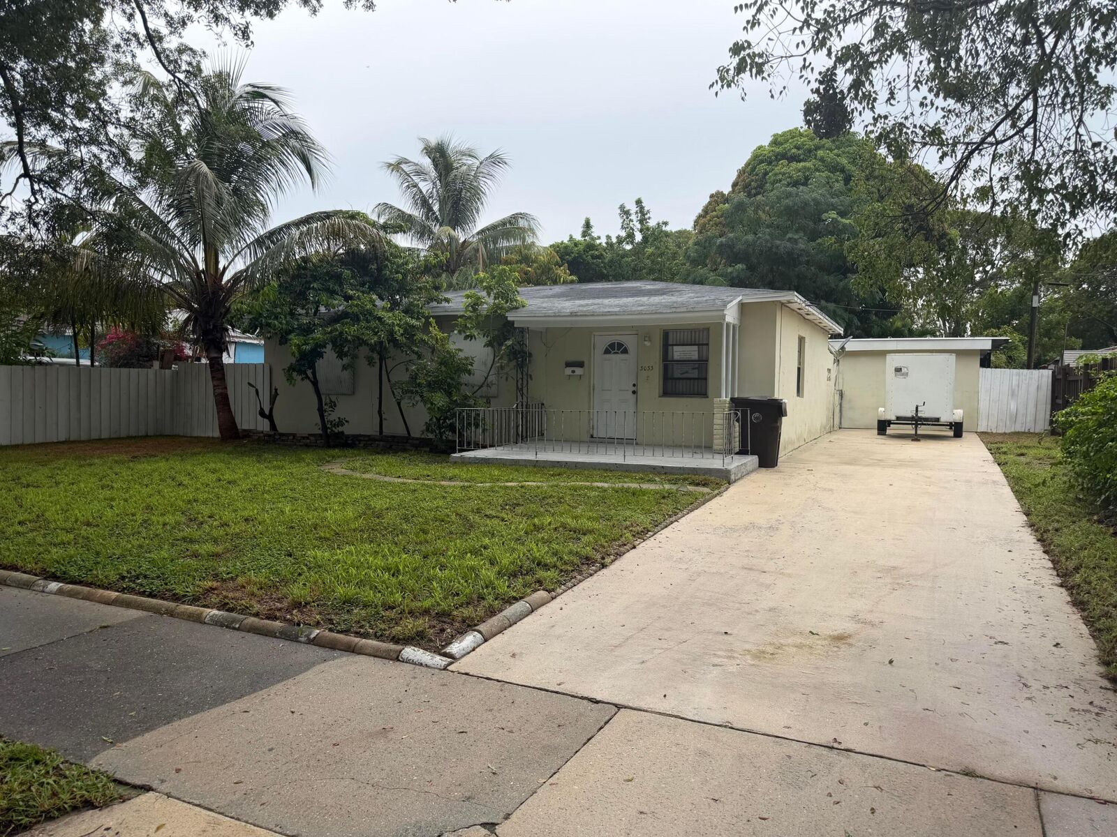 Property Photo:  3033 Clyde Road  FL 33405 